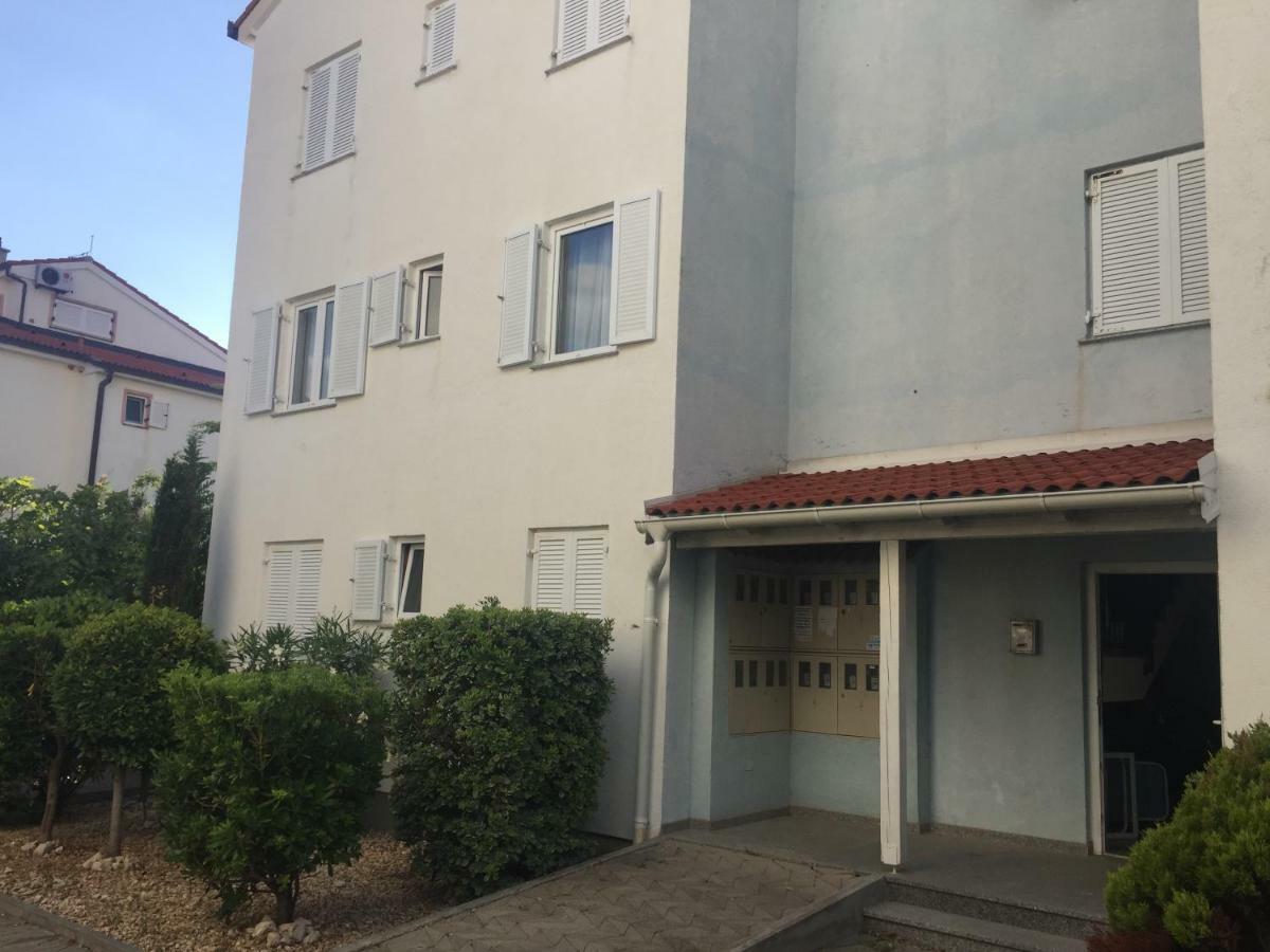 Apartment Bobby Novalja Exterior foto